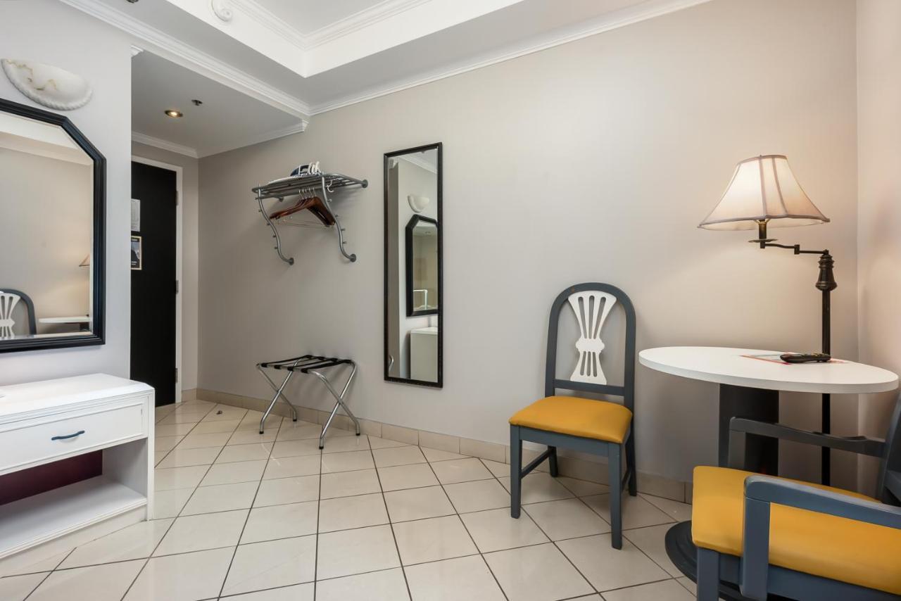 Samesun Montreal Hotel & Hostel Bagian luar foto